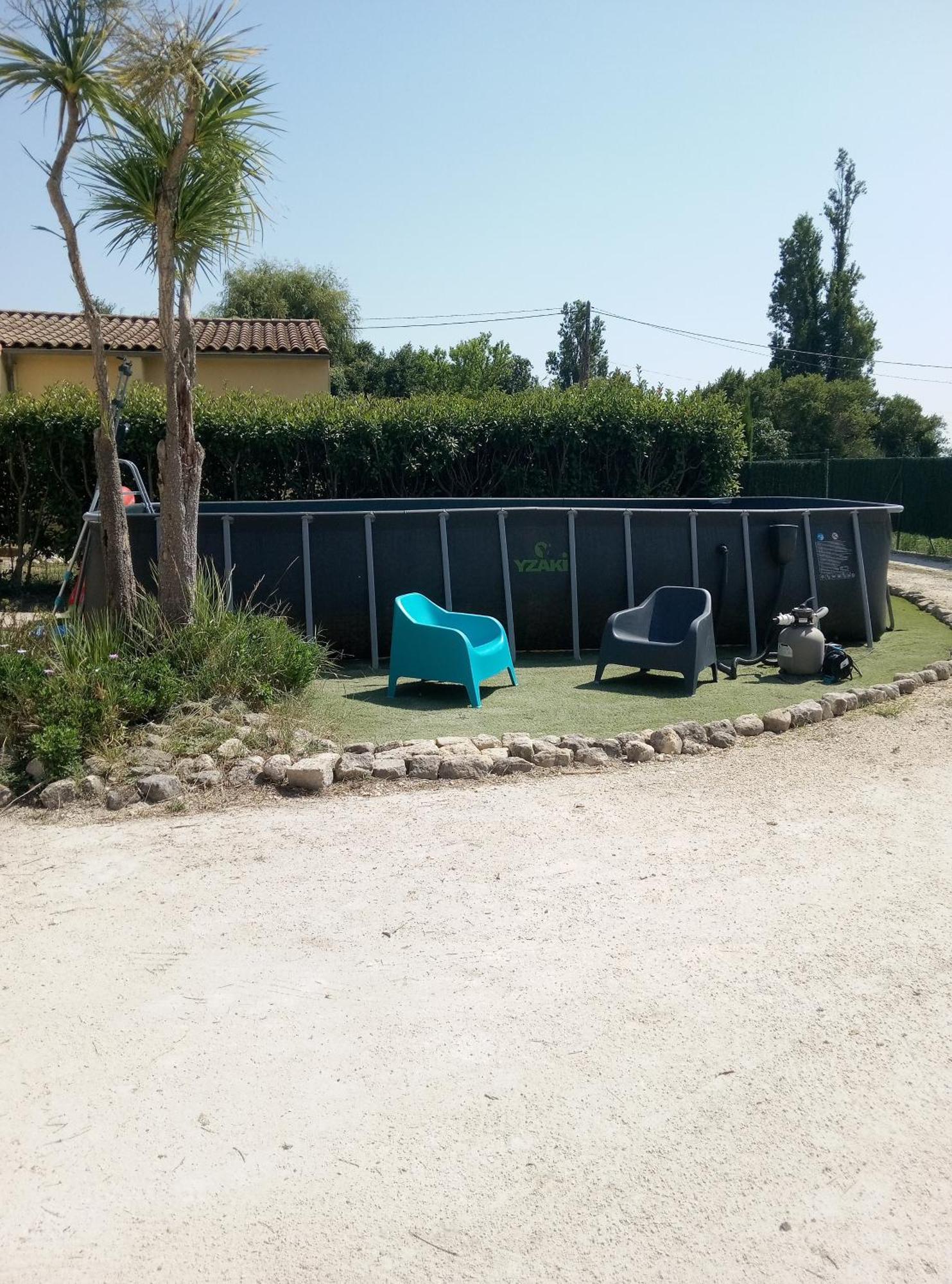 Aux Portes De Camargue آرْلْ المظهر الخارجي الصورة